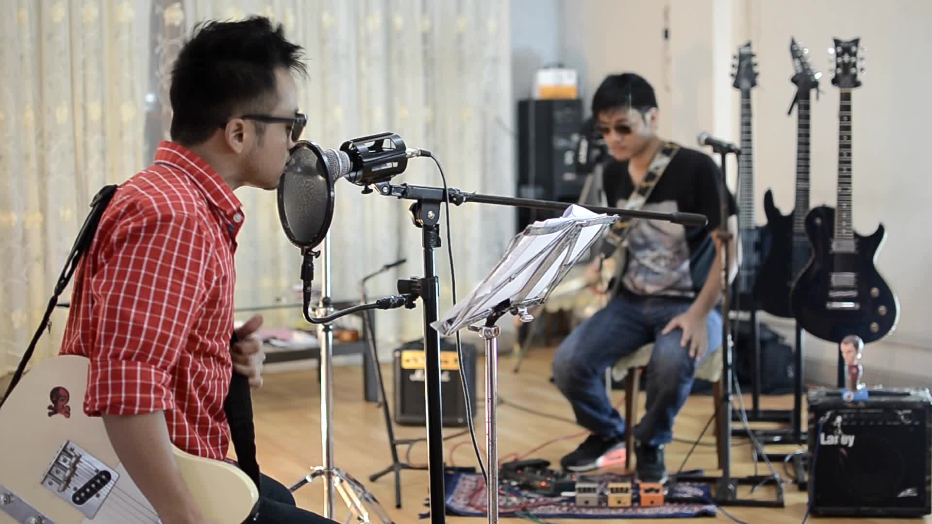 Moonquakes Hmangaihna Parmawi Uptown Funk